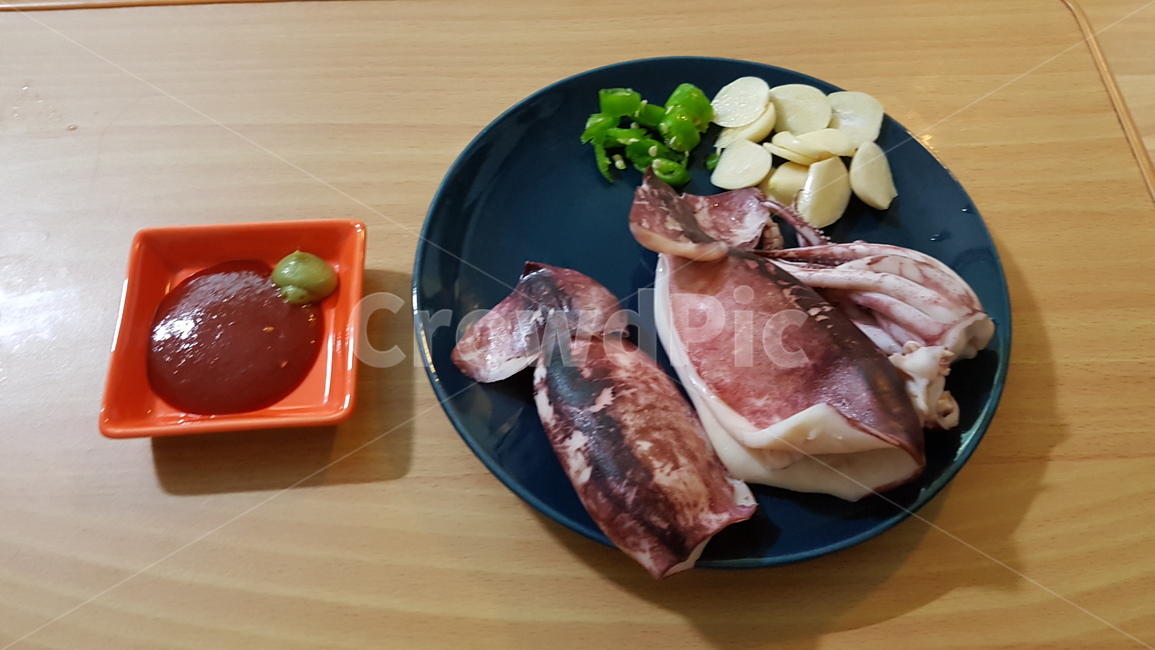 오징어,오징어데침,오징어와초장,통오징어,금오징어