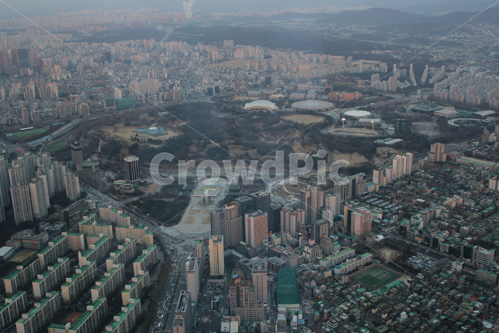 도시,도심,한국,대한민국,도로,길,찻길,건물,항공촬영,탑뷰,항공뷰,저녁,아파트,빌딩,집,하우스,서울,공원,잠실,올림픽공원,겨울,도시,풍경,city,landscape,한국도시풍경,한국도시경관,korea cityscape