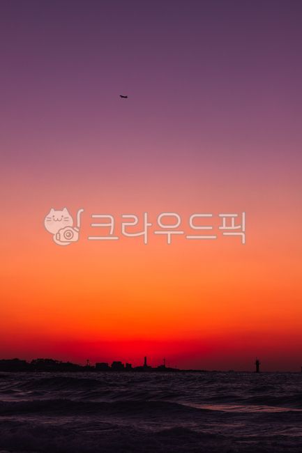 노을,제주도,일몰,sunset,비행기,바다,해변,해안,해질녘,자연,수평선,하늘,금능해수욕장,horizon,sky,beach,jeju,jejuisland,파도