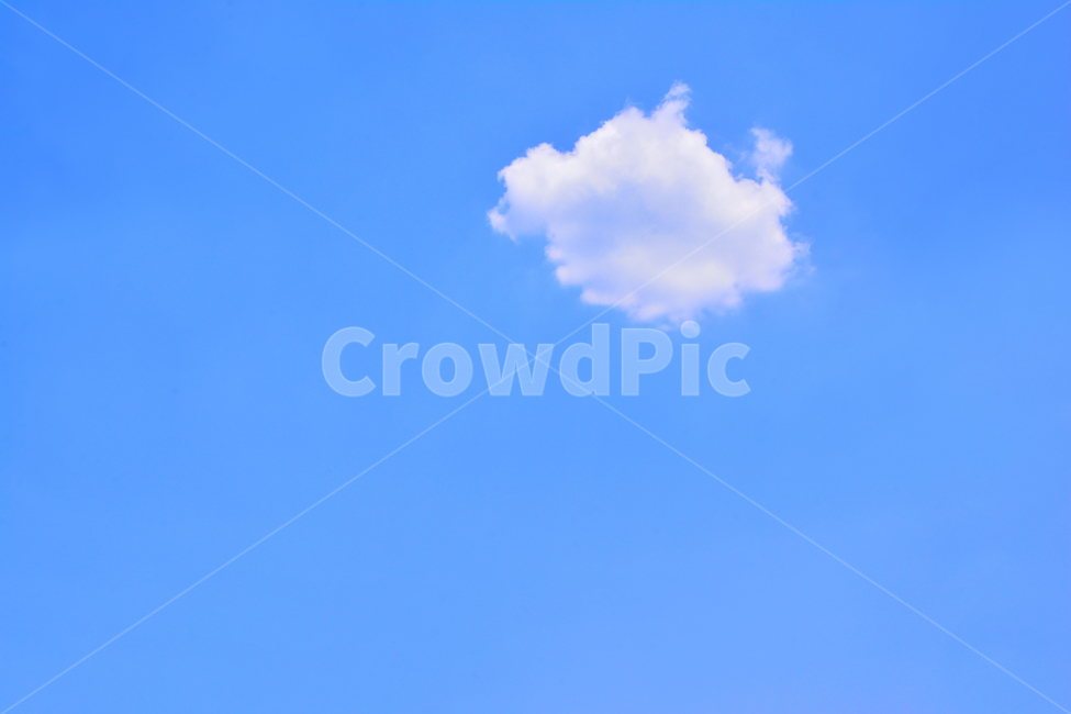구름,하늘,파란색,맑은날,구름한점,청명,화창한,sky,cloud,clean,환경,해맑은,뭉게구름,blue,날씨,기상,풍경,landscape,배경,바탕,백그라운드,background,외로움,홀로,하나,떠있다,둥실,자연,풍경,nature,landscape,outdoors,옥외,azure sky,푸른 하늘