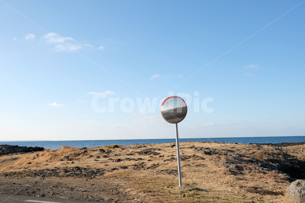 흙,풍경,푸른하늘,감성,바다,파도,bluesky,sky,바닥,ground,야외,옥외,outdoors,거울,땅,제주도