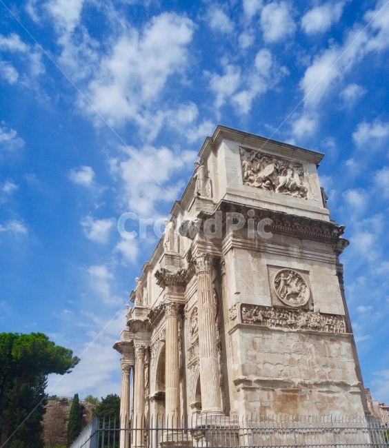 개선문,로마,이탈리아,여행,산책,구경,풍경,하늘,자연,문화재,roma,italy,travel,walking,view,scenery,sky,nature,Traditional,랜드마크,landmark,tourist attraction,해외,외국,세계,foreign,oversea,world,세계랜드마크,해외랜드마크,외국랜드마크,world landmark,world tourist attraction,건축물,건물외관,exterior,building,structure,architecture,construction,건물
