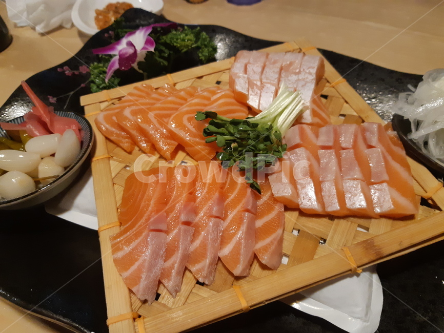 연어,술안주,연어사시미,사시미,회,음식,식재료,요리,food,cook,meal,dishes,food reserves,수산물,해산물,fishery products,seafood