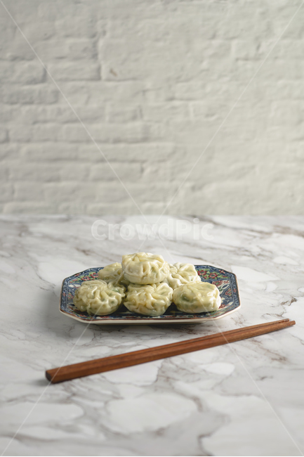 만두,덤플링,화이트배경,찐만두,냉동만두,dumplings,gyoza,음식,식재료,요리,food,cook,meal,dishes,food reserves,중식,중국음식,중화요리,chinese food,chinese dishes,chinese meal,chinese cook