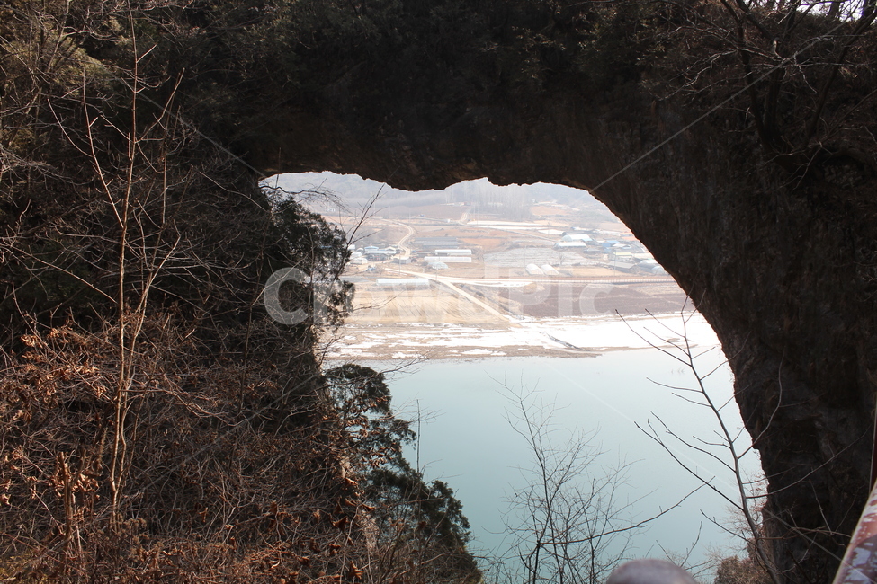 경치,풍경,자연,신비,야외,관광지,유적,자연,풍경,nature,landscape,cave,동굴,shoreline,해안선,water,물,outdoors,옥외,ocean,대양,sea,바다,coast,연안,cove,후미