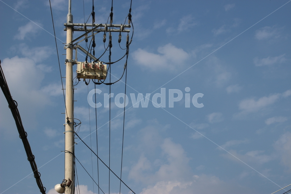 전신주,utilitypole,nature,자연,outdoors,옥외,전봇대,전봇줄,줄,하늘,구름,에너지산업,energy industry