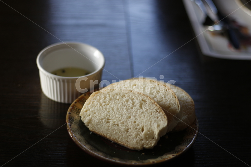 빵,발사믹,오일,레스토랑,식전빵,음식,요리,음식,식재료,요리,food,cook,meal,dishes,food reserves,빵,bread,감성,sensible,feeling