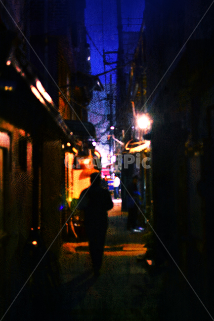 야경,밤거리,감성,고독,골목길,night,light,외로움,lonely,loneness,alone,solitaire,사람,남자,불빛,조명,걷다,walking,nightstreets,분위기,배경,바탕,백그라운드,background,emotion,sensible,feeling,느낌,명암,가로등,길,하나,혼자,1,실루엣,쓸쓸함,어둠,밤,야경,밤,풍경,nightscape,night,landscape,골목길,alley,사람,인물,인간,human,person,인물실루엣,사람실루엣,character silhouette,human silhouette,고독함,외로움,쓸쓸함,우울함,슬픔,lonely,solitary,lighting,night life,나이트 라이프,빛,flare,플레어