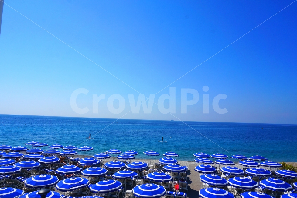 프랑스,여행,유럽,바다,니스,파란,하늘,시원한,파라솔,france,nice,sea,cool,자연,풍경,nature,landscape,해변,바다,beach,sea,여행,휴가,traveling,vacation,trip,해외,외국,세계,foreign,oversea,world,색깔,색상,색채,색감,color sense,color sensitivity,feeling of color,watercraft,선박,transportation,교통,vehicle,차량