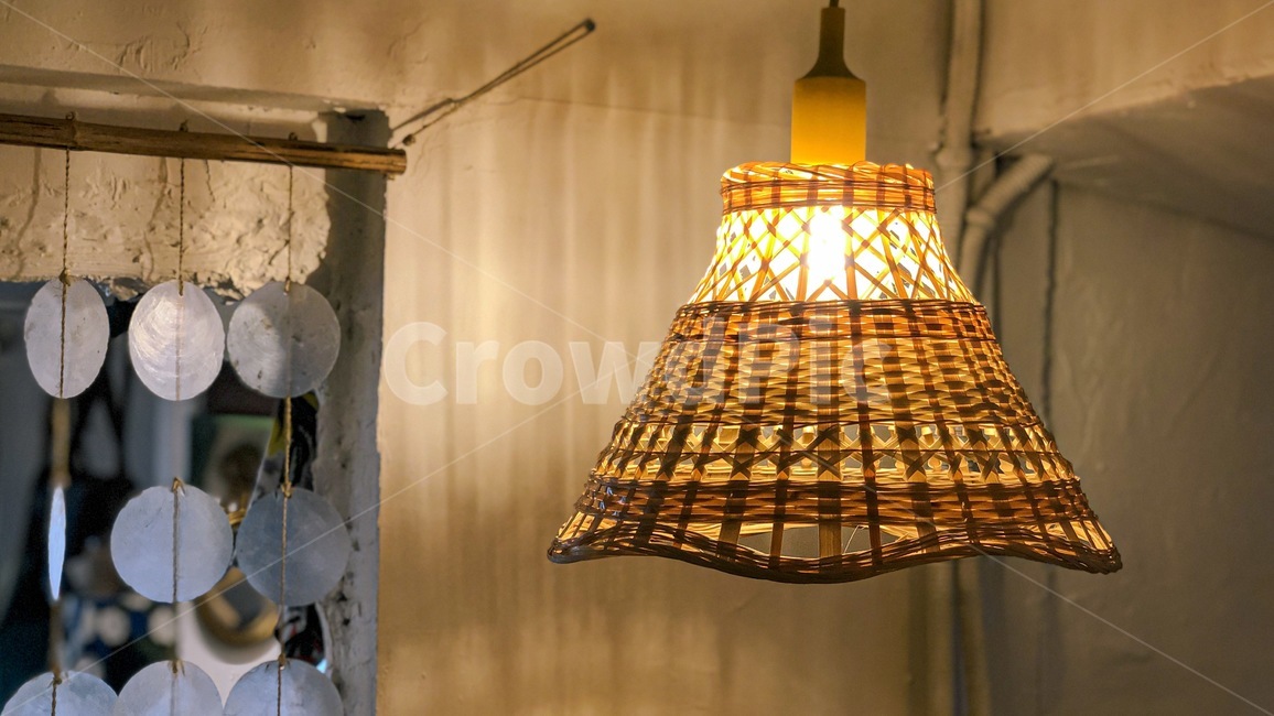 램프,lamp,카페,인테리어,감성적,라탄조명,조명,라탄,cafe