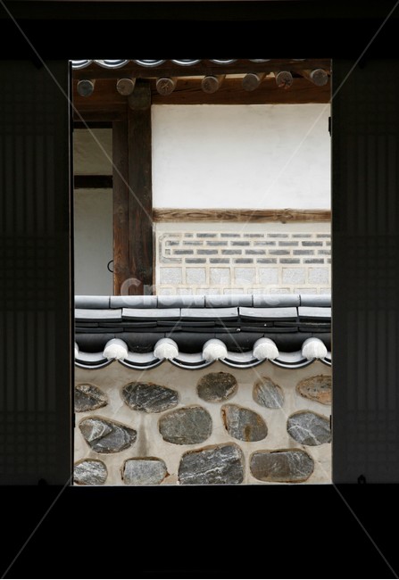 전통,한옥,돌담,기와,창문,한국전통,한국문화,korean traditional,korean culture,건축물,건물외관,exterior,building,structure,architecture,construction