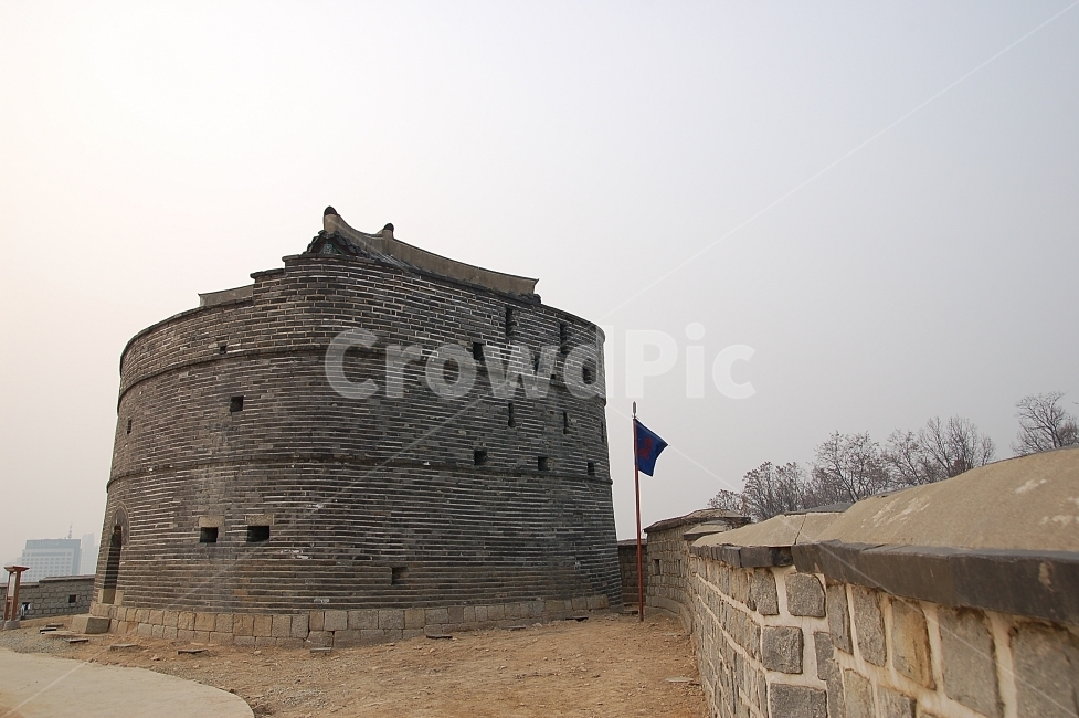 수원,수원화성,유네스코,유네스코문화유산,문화재,한국,코리아,전통,성곽,한국전통,한국문화,korean traditional,korean culture,랜드마크,landmark,tourist attraction,한국랜드마크,한국관광지,한국명소,korea landmark,korea tourist attraction,건축물,건물외관,exterior,building,structure,architecture,construction