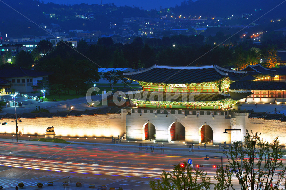 광화문,경복궁,야경,궁궐,궁성,조선시대,정문,야경,밤,풍경,nightscape,night,landscape,한국전통,한국문화,korean traditional,korean culture,랜드마크,landmark,tourist attraction,한국랜드마크,한국관광지,한국명소,korea landmark,korea tourist attraction,건축물,건물외관,exterior,building,structure,architecture,construction,pagoda,탑,건물,shrine,신사,worship,예배