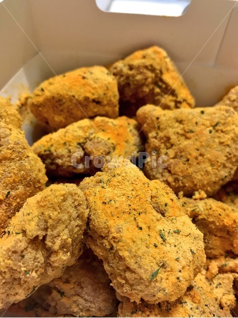 치킨,배달음식,닭고기,고기,야식,friedchicken,deliveryfood,food,chicken,meat,latenightmeal