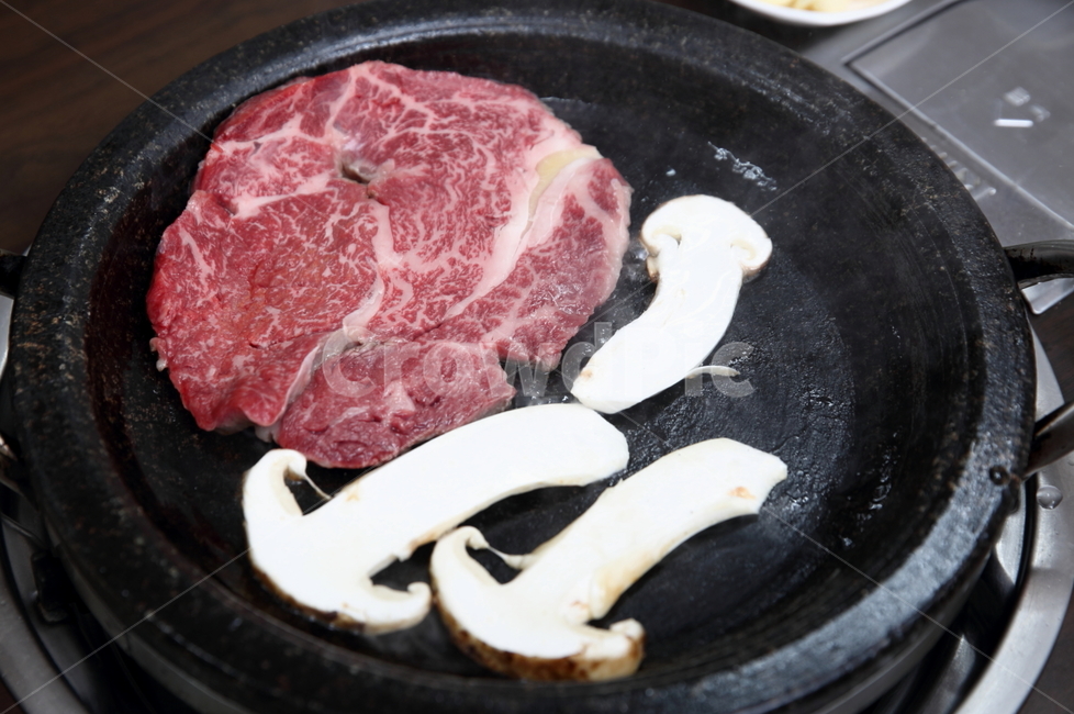 송이,등심,한우등심,국산송이,자연산송이,음식,식재료,요리,food,cook,meal,dishes,food reserves,육류,고기,meat
