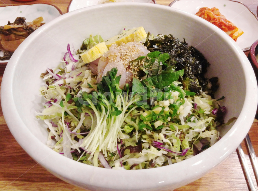 회덮밥,무순,회,덮밥,생선,음식,식재료,요리,food,cook,meal,dishes,food reserves,한식,한국음식,한국요리,korean food,korean dishes,korean meal,korean cook