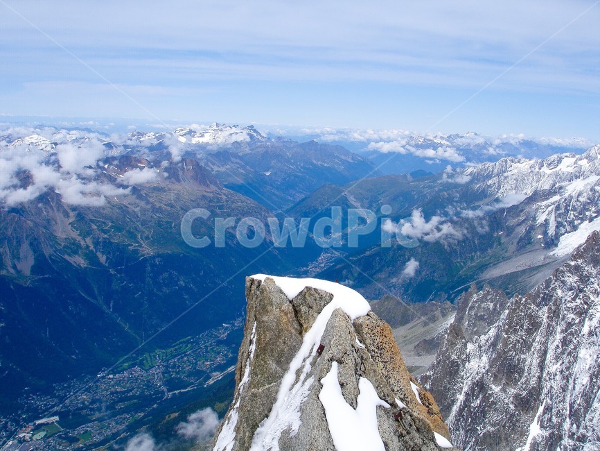 프랑스,샤모니,몽블랑,애귀디미디,눈,산,눈덮인산,추움,france,chamonix,montblanc,aiguilledumidi,snow,mountain,snowmountain,cold,바위,rock,절벽끝,edgeofthecliff,겨울,계절,winter,season,자연,풍경,nature,landscape,해외,외국,세계,foreign,oversea,world,세계자연풍경,해외자연풍경,외국자연풍경,world nature landscape,outdoors,옥외,mountain range,산맥