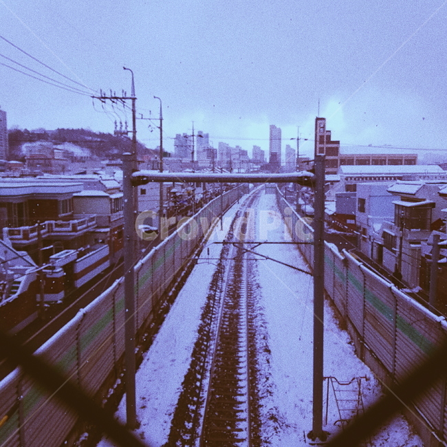 철도,다리,건물,building,bridge,handrail,banister,rail,레일,transportation,traintrack,눈,snow
