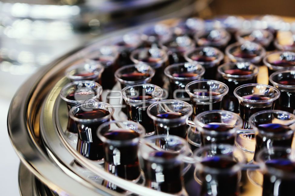symbol,bread,glass,Communion service,last supper,church,Anniversary,faith,equipment,sacrifice,Passion Week,Jesus Christ,bowl,blood,religion,The Cross,Holy,fat,wine,sacred,Sacrament