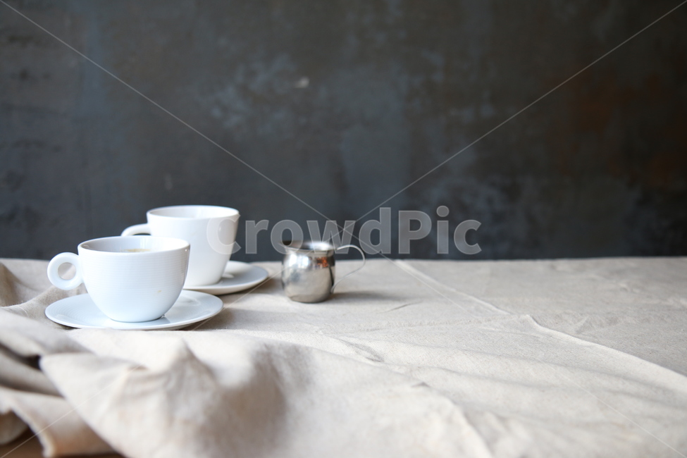 커피,라떼,컵,카페,감성,하얀머그,화이트머그,화이트컵,하얀컵,아침,coffee,cafe,mug,morning,커피,카페,coffee,cafe,감성,sensible,feeling