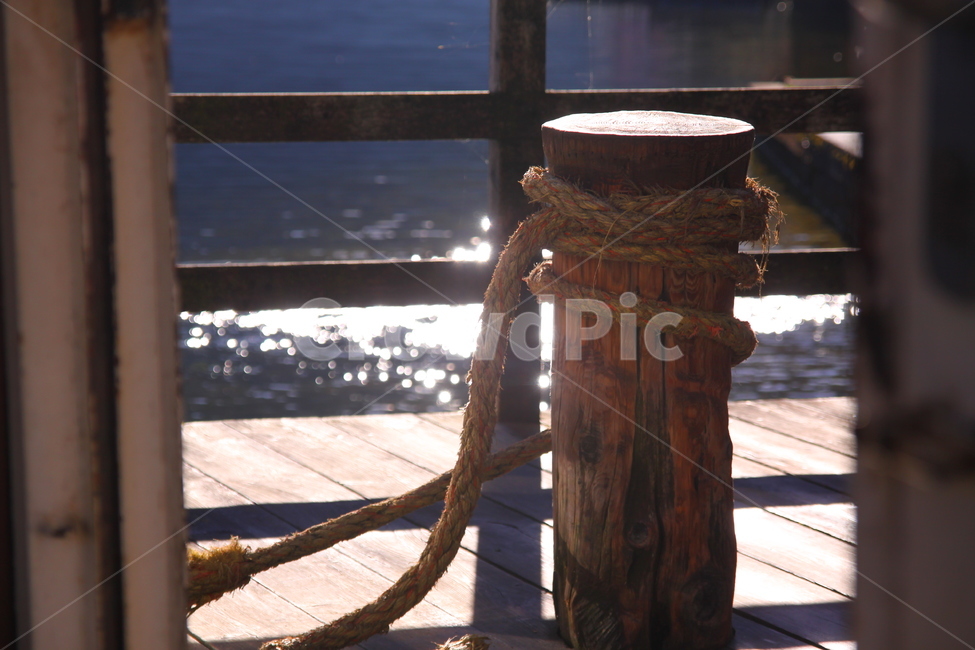 선착장,나루터,나루,dock,밧줄,빈티지사진,빈티지느낌,빈티지감성,vintage,산업,industry,industrial,어업,fishery,fishing industry
