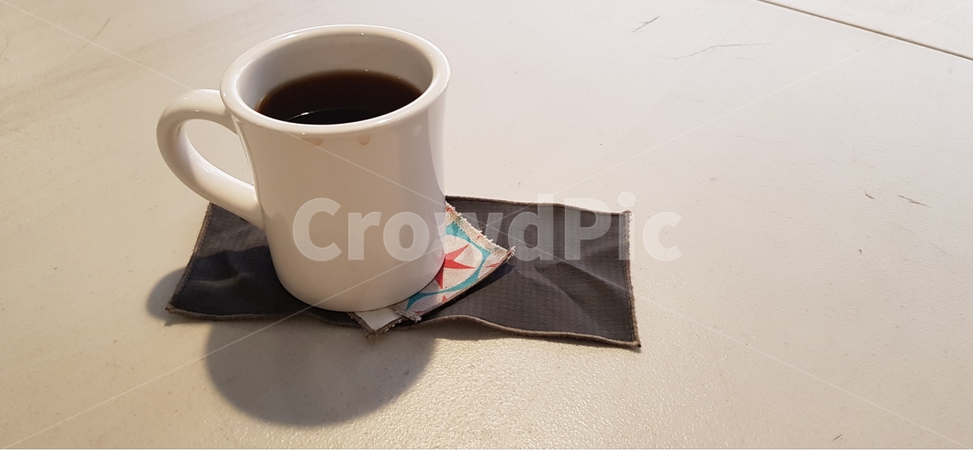 커피,카페,식탁,커피잔,그림자,컵,컵받침,커피받침,테이블,커피,카페,coffee,cafe