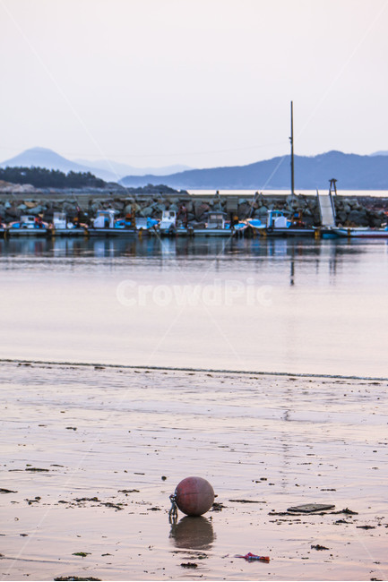 갯벌,부레,석양,썰물,바닷가,반영,방파제,포구,해변,바다,beach,sea