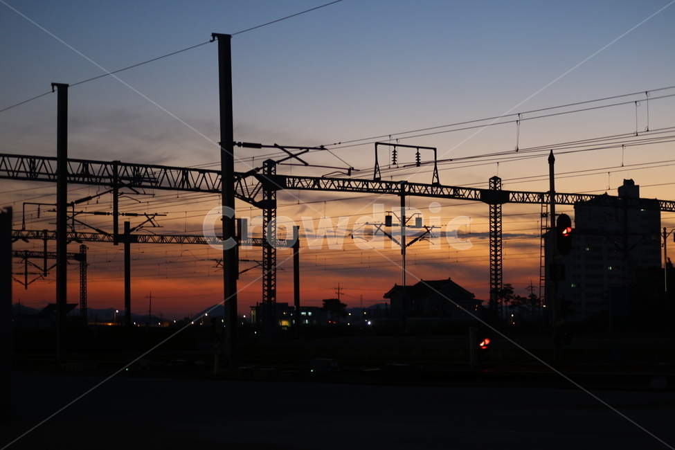 철도,야경,역전,기차,열차,실루엣,그림자,silhouette,shadow,교통,교통수단,traffic,transportation