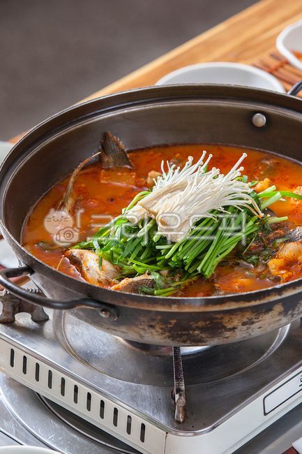 우럭매운탕,우럭,생우럭,생우럭매운탕,매운탕,생선매운탕,버섯,부추,횟집매운탕,자연산매운탕,자연산우럭매운탕,물고기,물고기매운탕,음식,food,식사,술안주,소주안주,안주,먹거리,맛집,식당,먹방,음식,식재료,요리,food,cook,meal,dishes,food reserves