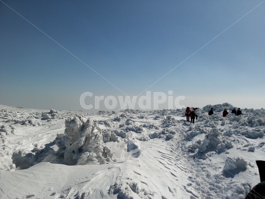 nature,snow,눈,산,눈산,여행,힐링,자연경관,즐거움,맑은날씨,눈덮인산,깨끗함,겨울,계절,winter,season,자연,풍경,nature,landscape,outdoors,옥외,mountain