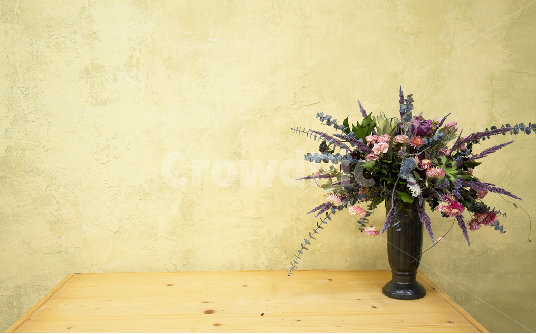드라이플라워꽃꽂이,드라이플라워,꽃꽂이,꽃장식,말린장미,유칼립투스,꽃,flower,실내용화초,화분,화초,house plant