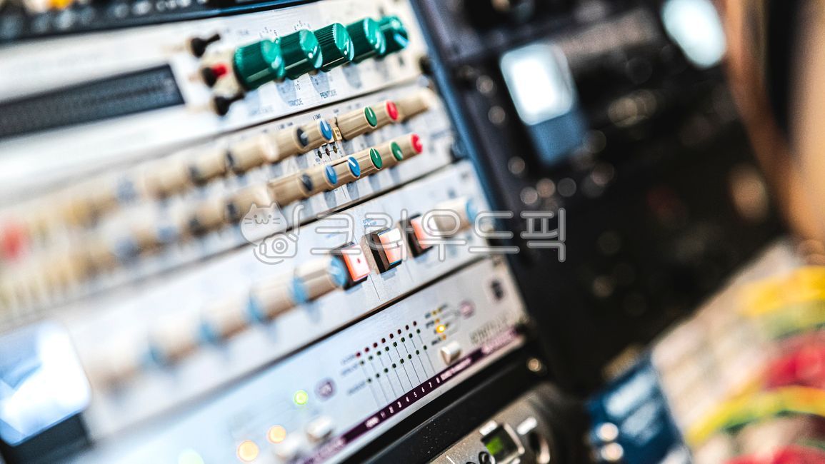 studio,music,mixing studio,music studio