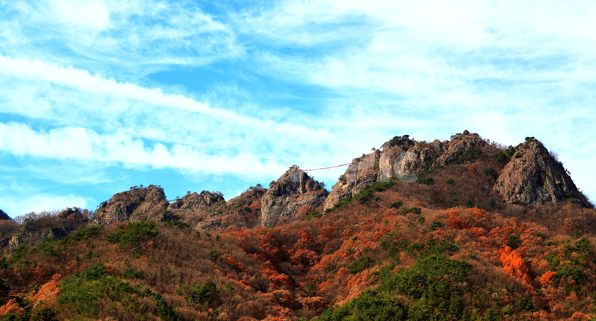 단풍,가을,구봉산,산,구름,하늘,암릉,구봉산가을,가을,계절,fall,autumn,season,자연,풍경,nature,landscape