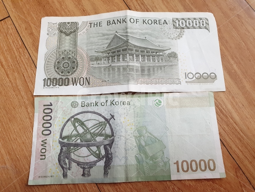 현금,돈,지폐,만원,신권,구권,세종대왕,money,사물,오브젝트,object,한국,korea,금액,화폐,한국적인,금융,돈,finance,banking,money