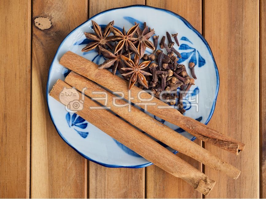스타아니스홀,향신료,팔각,팔각향,별모양,아니스,향기,음식,유기농,요리,요리재료,갈색,건조식품,향료,staranisehall,spice,octagon,octagonal,starshape,anise,scent,food,organic,cooking,cookingingredients,brown,dryfood,spices,정향,계피,시나몬