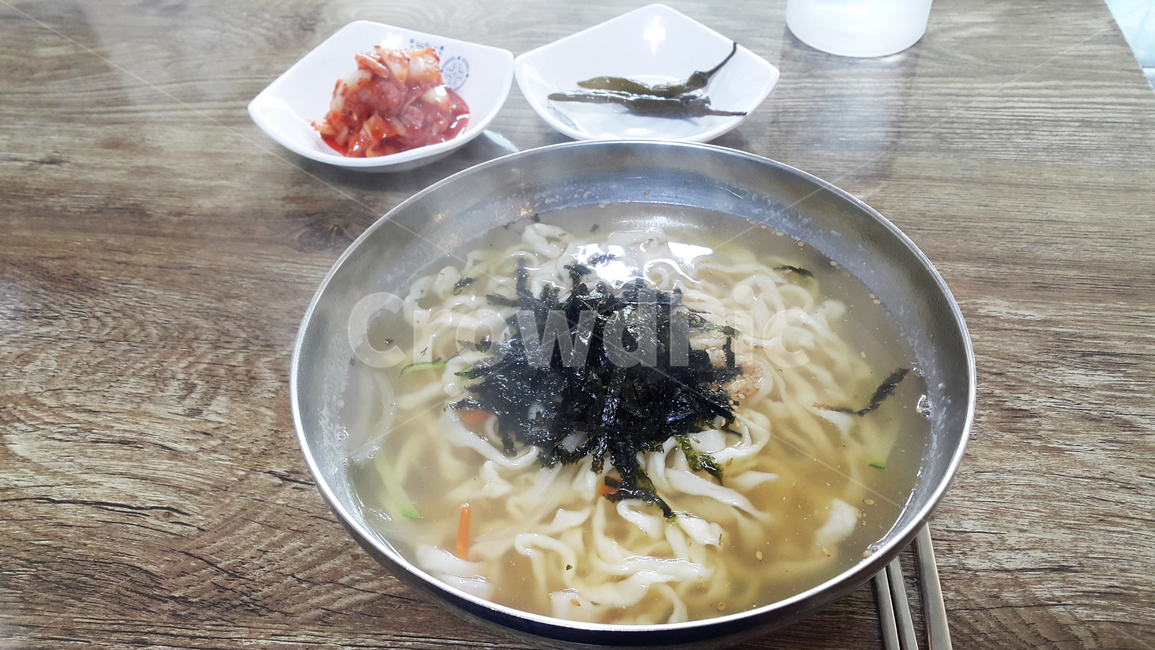 칼국수,국수,분식,한식,점심,한끼,김가루,음식,식재료,요리,food,cook,meal,dishes,food reserves,면류,면요리,noodles