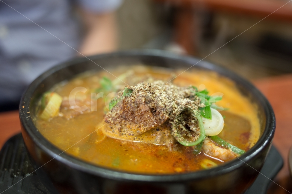 감자탕,한국음식,뻐다귀감자탕,음식,점심식사,음식,식재료,요리,food,cook,meal,dishes,food reserves,한식,한국음식,한국요리,korean food,korean dishes,korean meal,korean cook