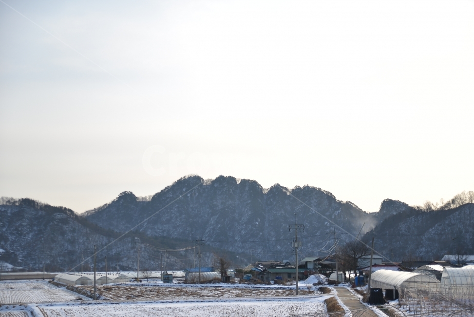 양평,팔봉산,겨울산,팔봉,휘닉스파크가는길,겨울,계절,winter,season,자연,풍경,nature,landscape,한국자연풍경,한국자연경관,korea nature landscape,시골,마을,country,rural,town,outdoors,옥외