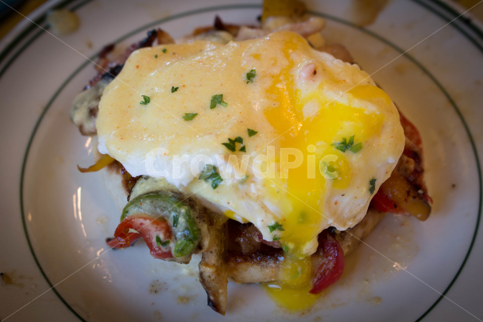 음식,요리,카페,브런치,에그베네딕트,food,americanmeal,americanfood,eggbenedict,노른자,반숙,cafe,brunch