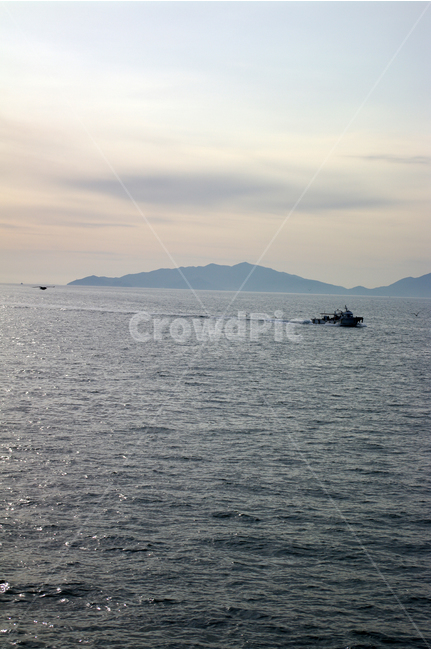 바다,sea,서해,하늘,인천,한국,landscape,섬,빛,배,구름,자연,풍경,nature,landscape,교통,교통수단,traffic,transportation,land,땅,outdoors,옥외,ocean,대양,water,물,shoreline,해안선,coast,연안