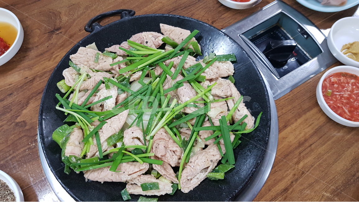 막창,대구막창,부추,막창구이,음식,음식,식재료,요리,food,cook,meal,dishes,food reserves,육류,고기,meat,한식,한국음식,한국요리,korean food,korean dishes,korean meal,korean cook
