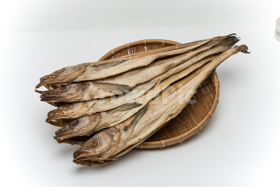 건어물,건수산물,건수산품,건해산물,수산물,수산품,해산물,건조수산물,건조수산품,건조해산물,생선,말린생선,음식,식재료,요리,food,cook,meal,dishes,food reserves,수산물,해산물,fishery products,seafood