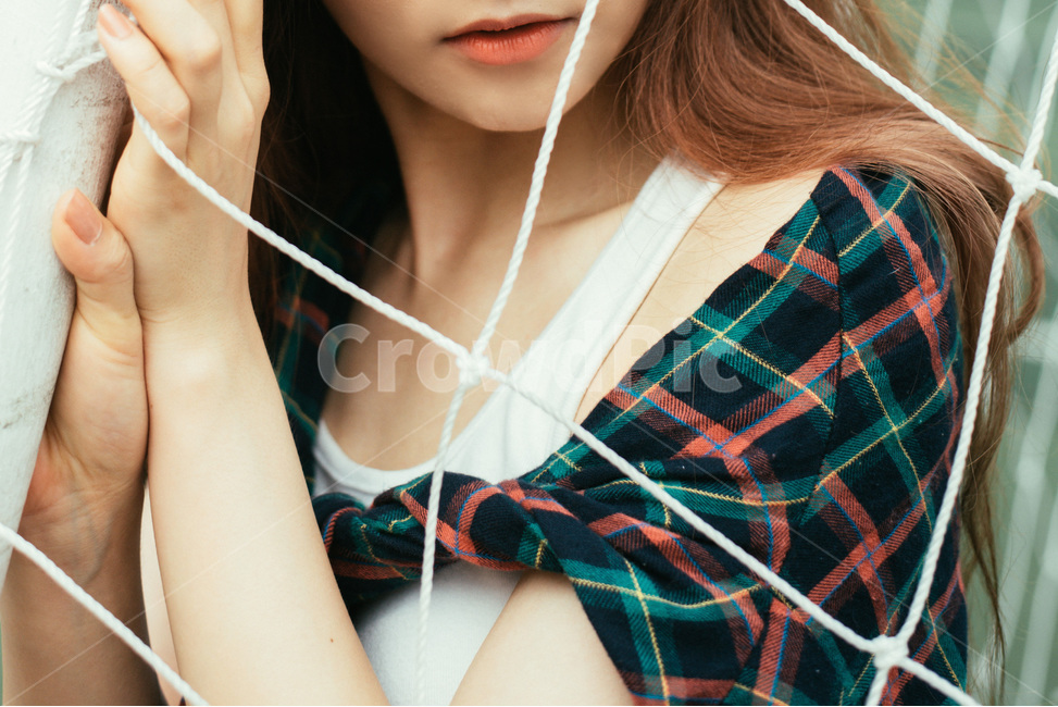 축구골대,남방,빈티지,분위기,어깨,감성,사람,인물,인간,human,person,여성,여자,woman,female,lady,감성,sensible,feeling