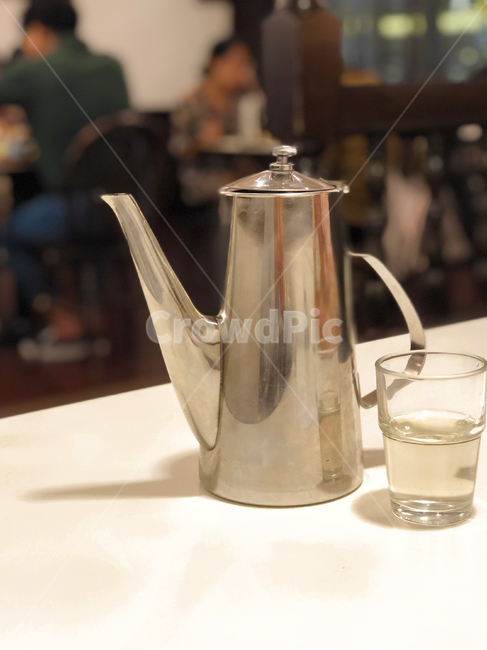 소품,주전자,물,컵,물컵,인테리어소품,카페,식당,스테인레스,음료수,drink,beverage