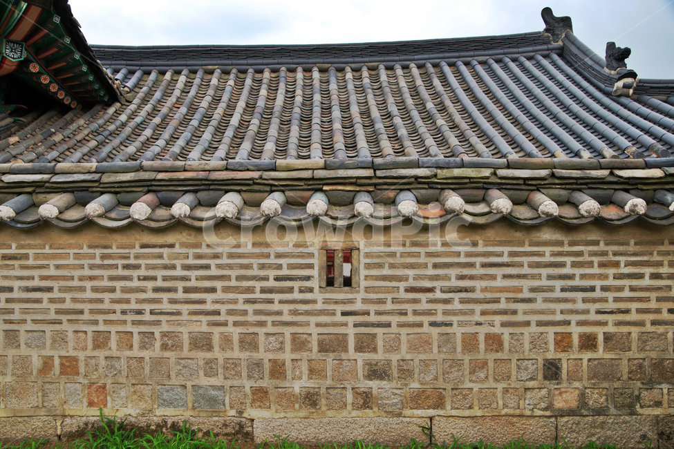 창덕궁,담장,담,돌담,창,궁궐,기와,전통,한국전통,한국문화,korean traditional,korean culture,건축물,건물외관,exterior,building,structure,architecture,construction