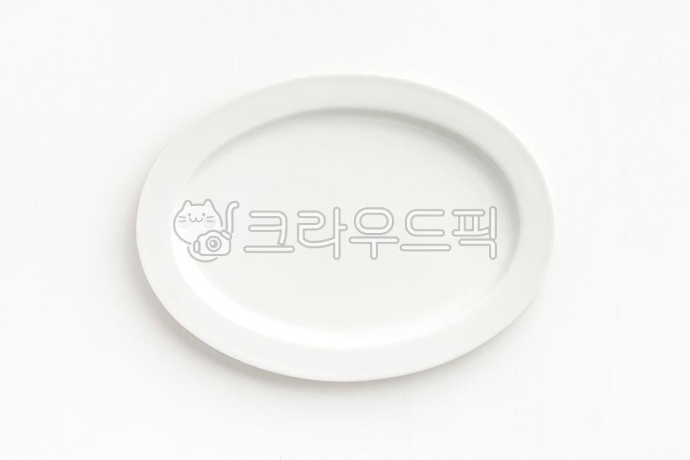 tableware,blank,circles,plate,bowl,pure,empty,Modern,horizontal,kitchenware,white,design,kitchen,empty space,ceramics,top view,oval,one,clean,food,meal,stylish,background,style,circle