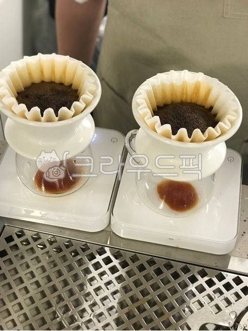 coffee beans,Cafe Tour,cafe interior,cafe,Brewing Coffee