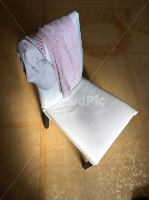 furniture,가구,의자,수건,모자