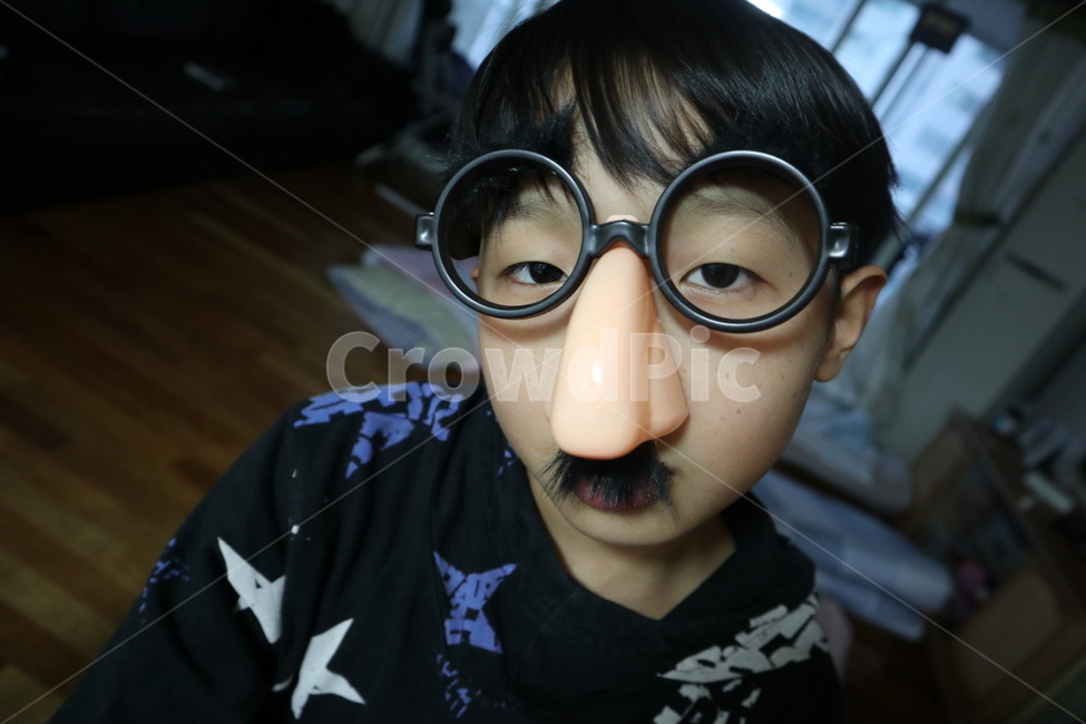 어린아이,남자아이,장난꾸러기,코주부안경,안경,남자,아이,어린이,파티소품,children
