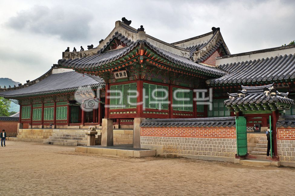 Joseon Dynasty,Gyeongbokgung,Northern Palace,Palace,full width,vigilantism,Cheongyeonru